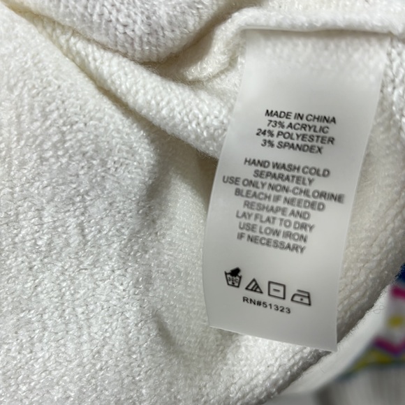 🆕Vince Camuto>Soft stretch neck zig zag design ski sweater - NWT - Picture 4 of 5